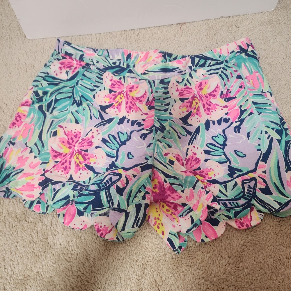 Lilly Pulitzer‎ Floral Scalloped Hem Shorts Women's Size 2 Colorful Print
